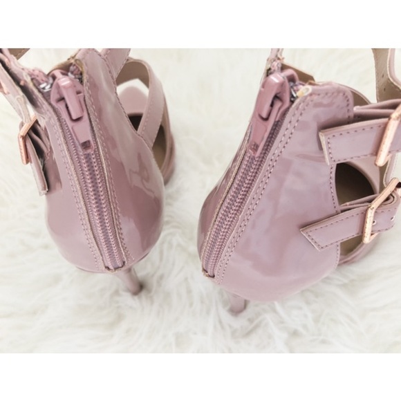 Cross Strap Pointed Toe Pumps - Picture 5 of 6